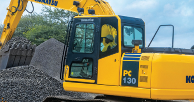Sewa Excavator PC130