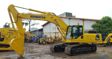 Sewa Excavator PC300